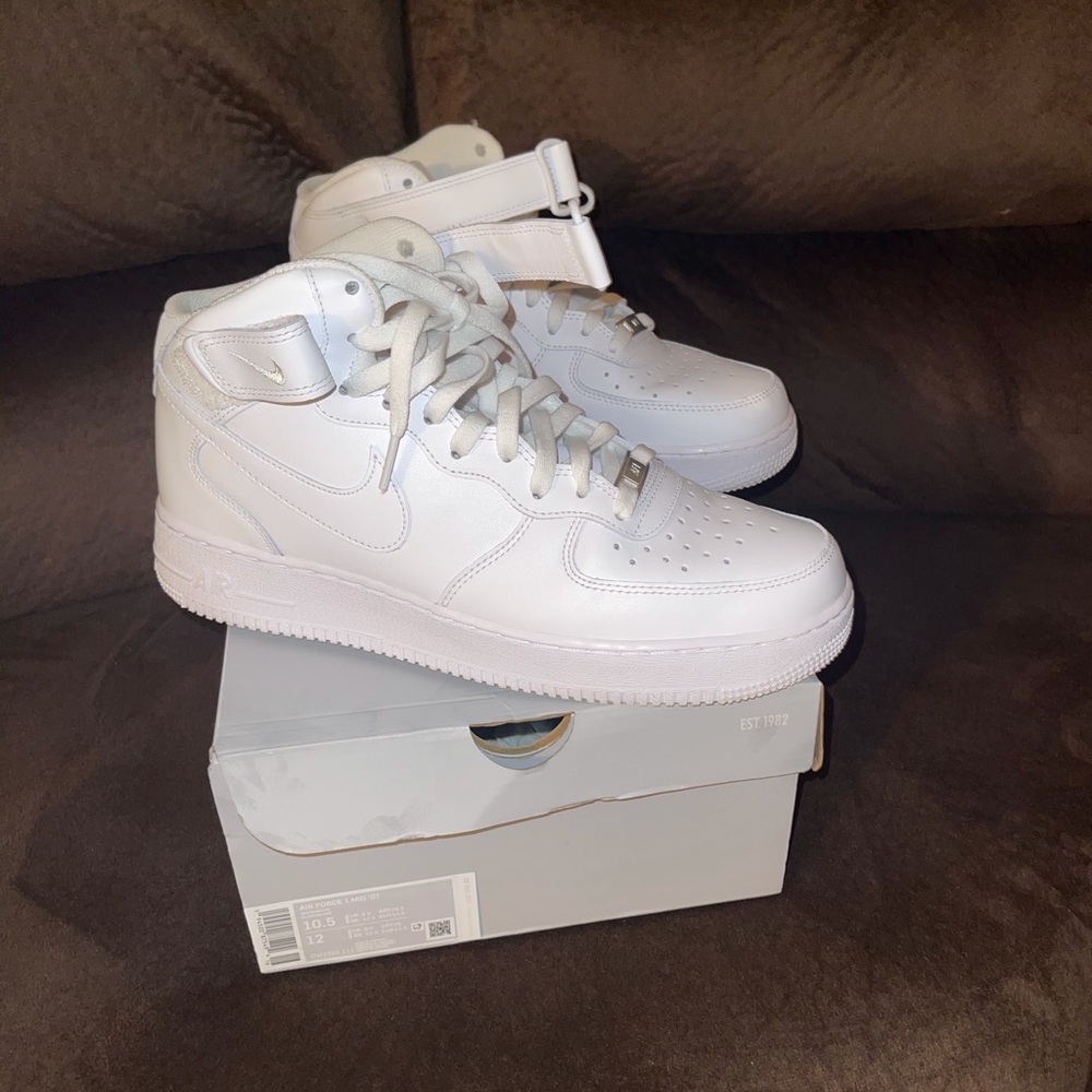 Nike Air Force 1 One One’s